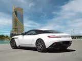 Aston Martin DB11
